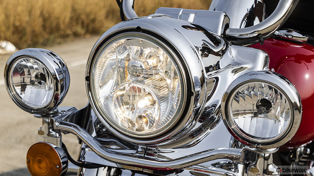 Harley-Davidson Road King Projector Headlight Image – BikeWale