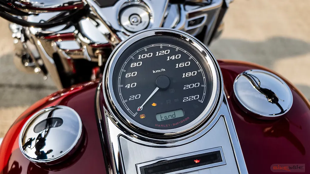 HarleyDavidson Road King Tachometer Image BikeWale