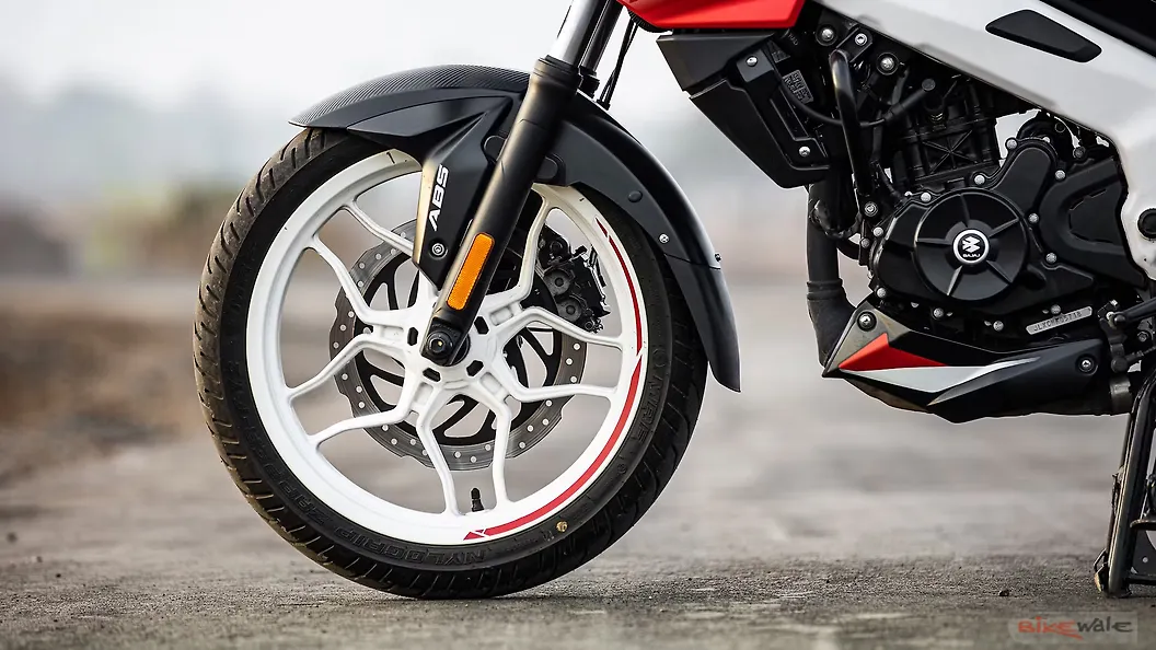 ns200 front mudguard