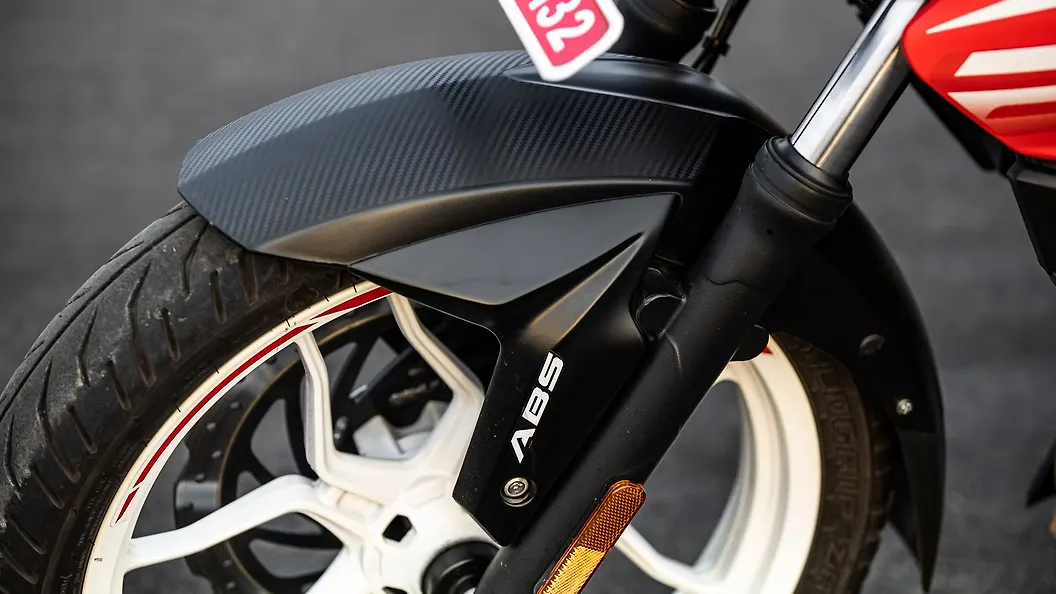 ns200 front mudguard