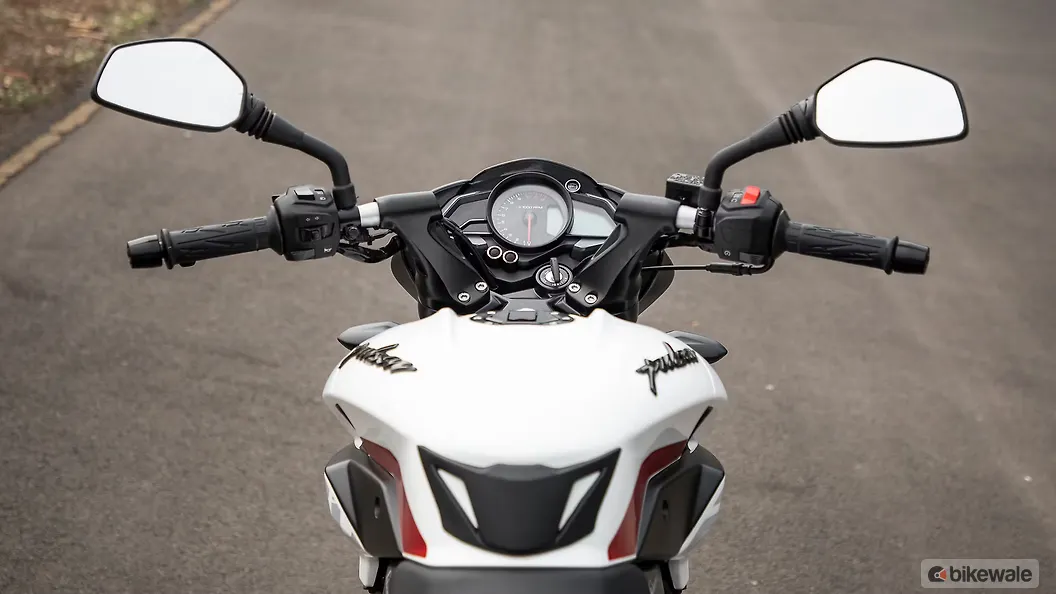 Bajaj Pulsar NS200 Engine From Right Image BikeWale