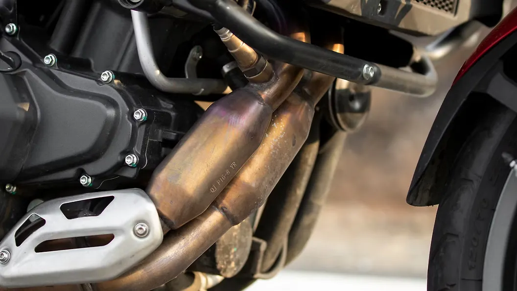 benelli trk 502 exhaust