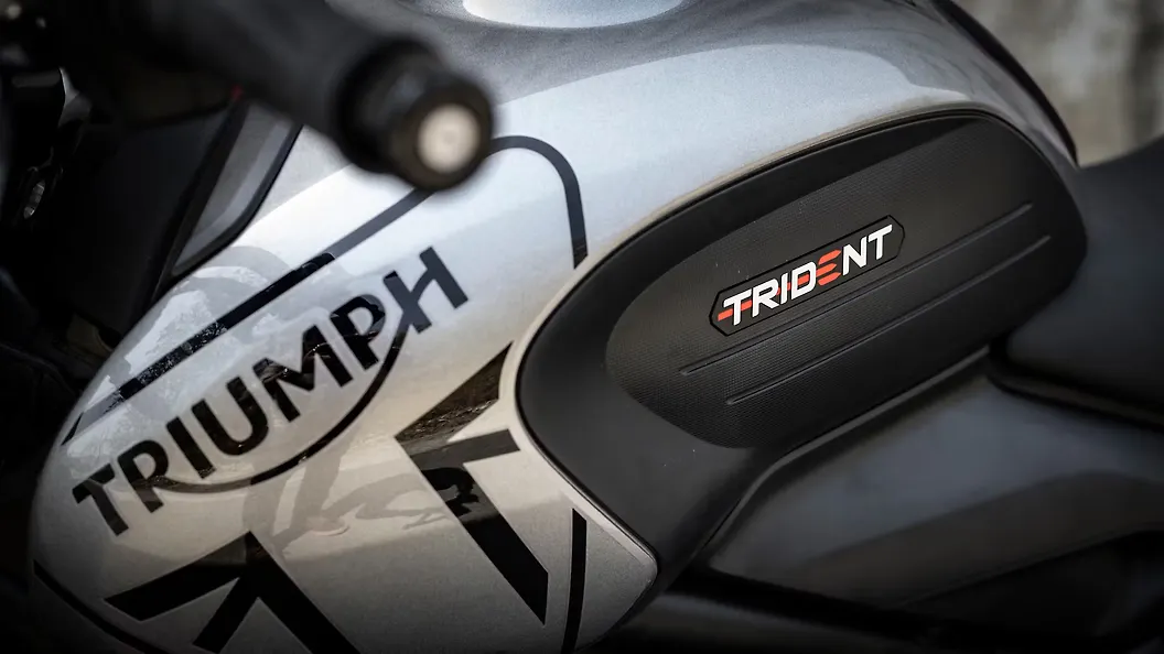 Triumph Trident 660 Branding/Fuel Tank Decal Image BikeWale