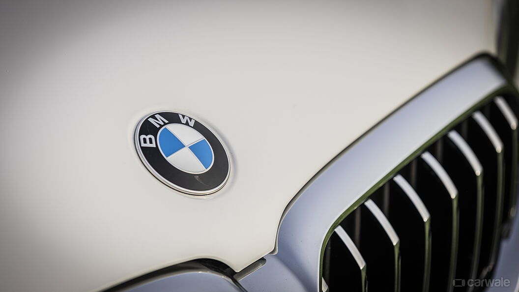 BMW 5 Series [2021-2024] Front Logo