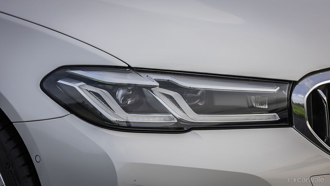 BMW 5 Series [2021-2024] Headlight