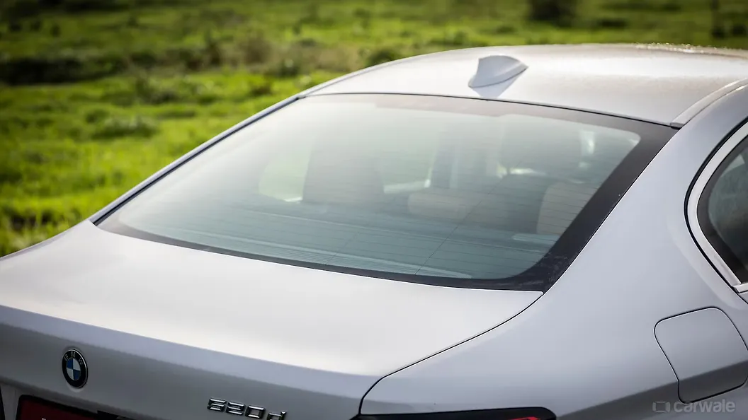 5 Series Rear Windshield/Windscreen Image, 5 Series Photos in India