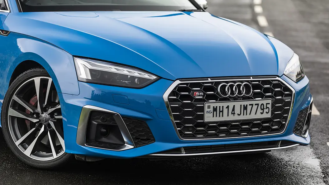 Audi S5 Sportback Right Front Three Quarter