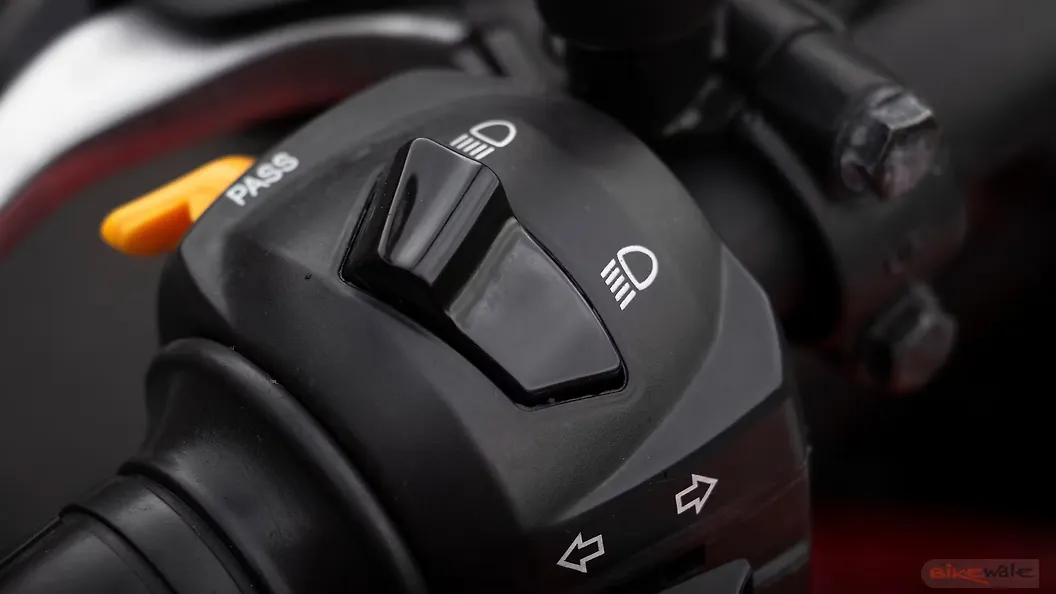 TVS Apache RTR 160 4V Handle Bar Image BikeWale