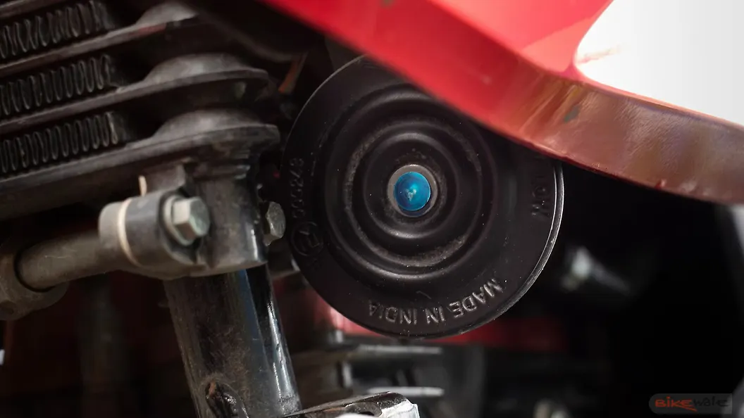 TVS Apache RTR 160 4V Front Disc Brake Caliper Image BikeWale