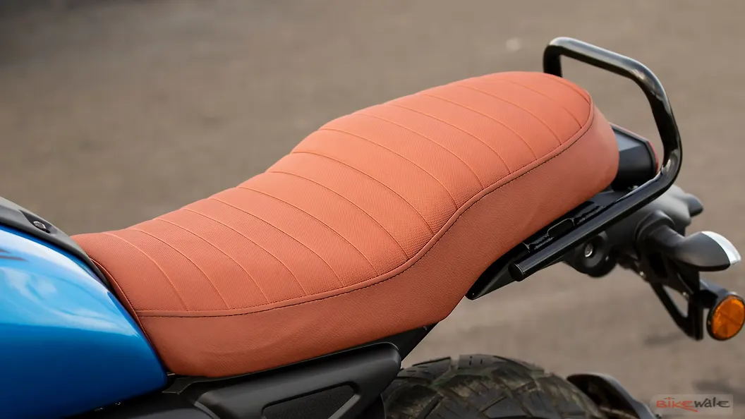 Yamaha FZ X Bike Seat Image BikeWale