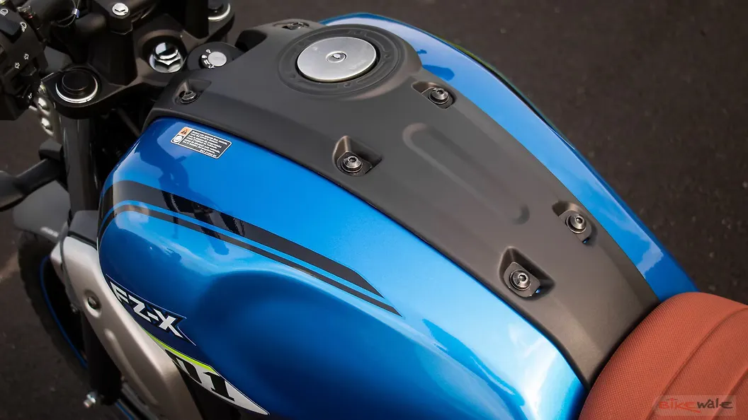 Yamaha FZ X Fuel Tank Image BikeWale