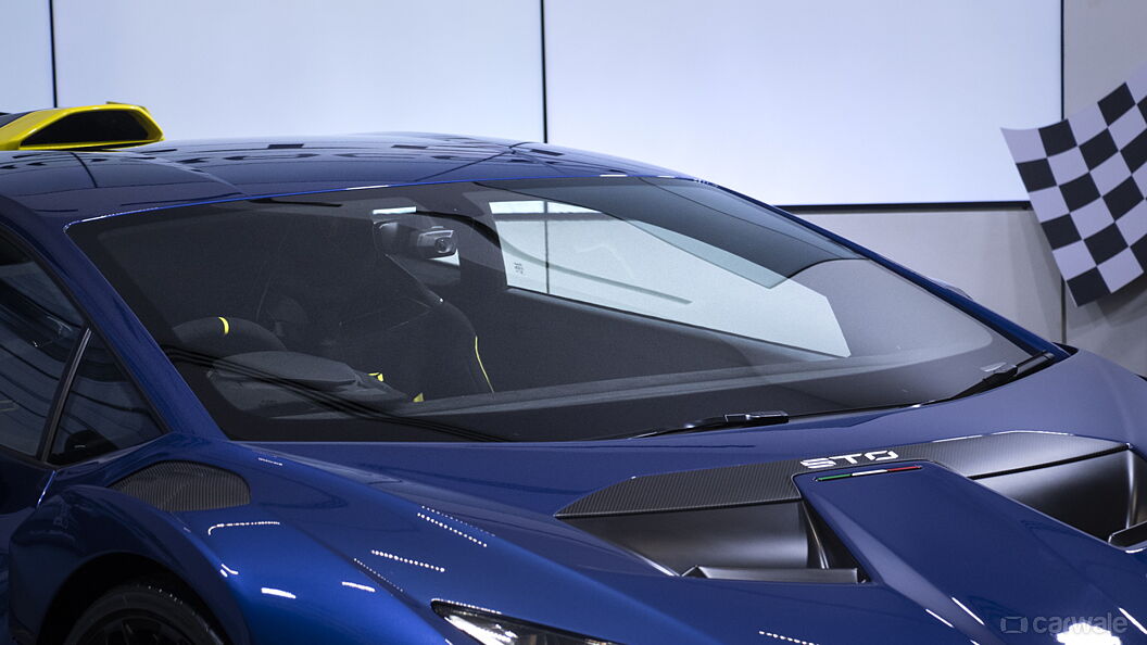 Lamborghini Huracan STO Front Windshield/Windscreen