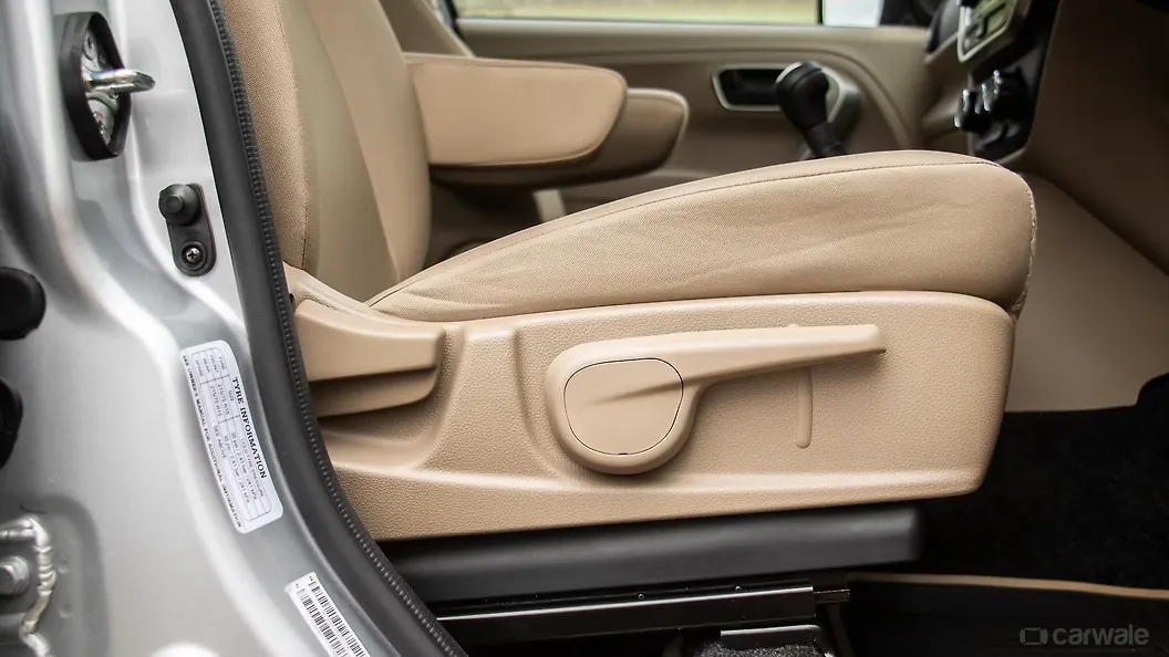 Bolero Neo Seat Adjustment Manual for Driver Image, Bolero Neo Photos