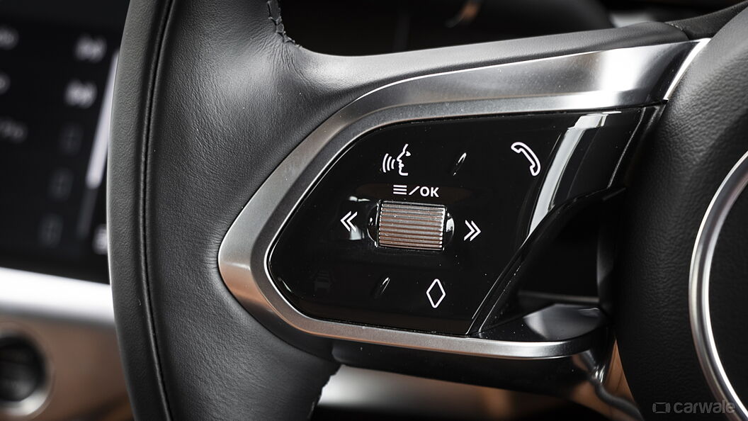 Jaguar I-Pace Steering Mounted Controls