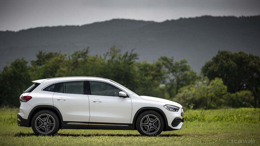 Discontinued Mercedes-Benz GLA 2021 Left Side View