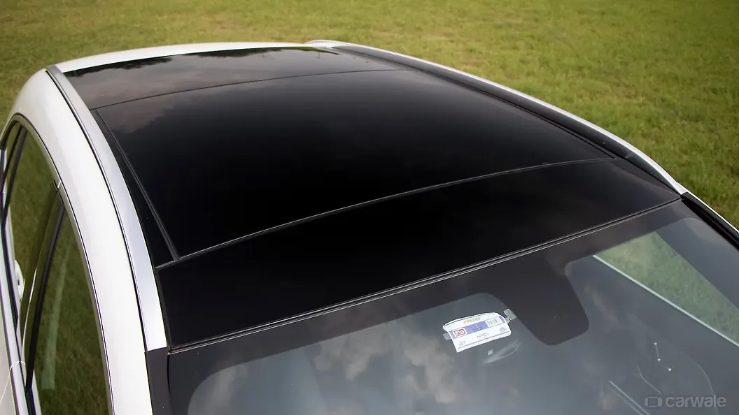 GLA Sunroof/Moonroof Image, GLA Photos in India CarWale