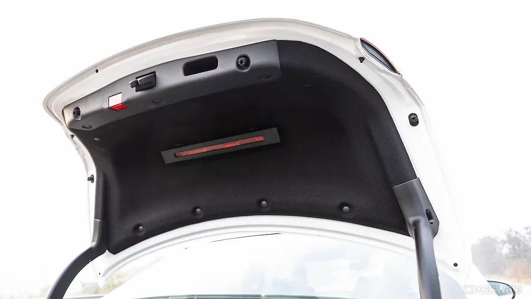 E53 Rear Hatch AMG E53 Rear View Image, AMG E53 Photos in India - CarWale