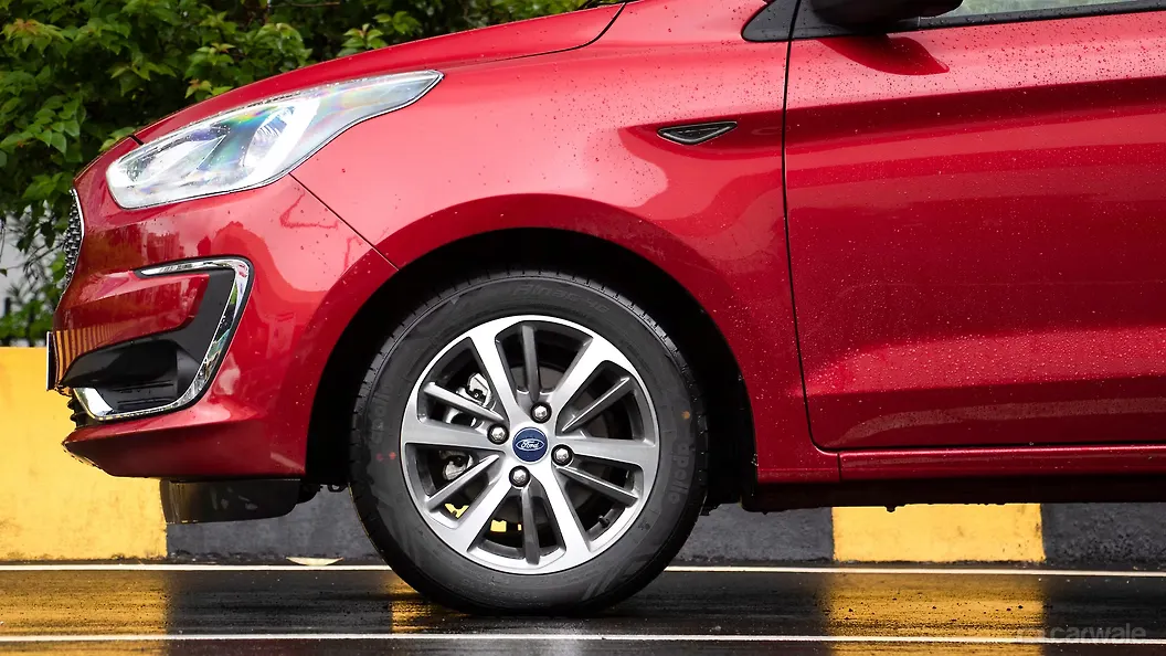 Figo Wheel Image, Figo Photos in India CarWale