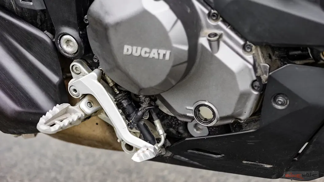 Ducati Multistrada 950 Seat Remove/Fix Lock Image BikeWale