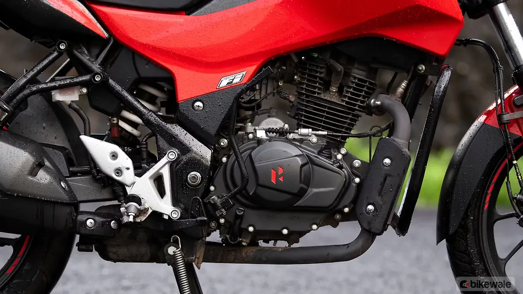 TVS Apache RTR 160 4V Engine From Right Image BikeWale