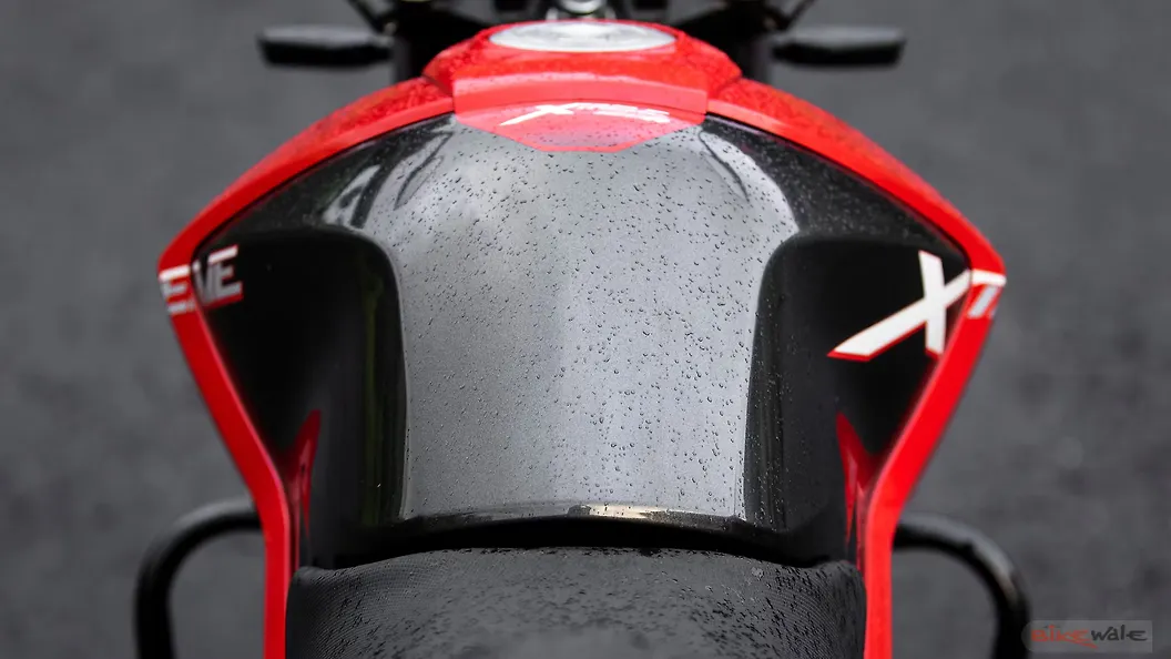 TVS Apache RTR 160 4V Fuel Tank Image BikeWale