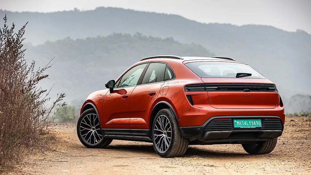 Porsche Macan Left Rear Three Quarter Porsche Macan Left Rear Three Quarter