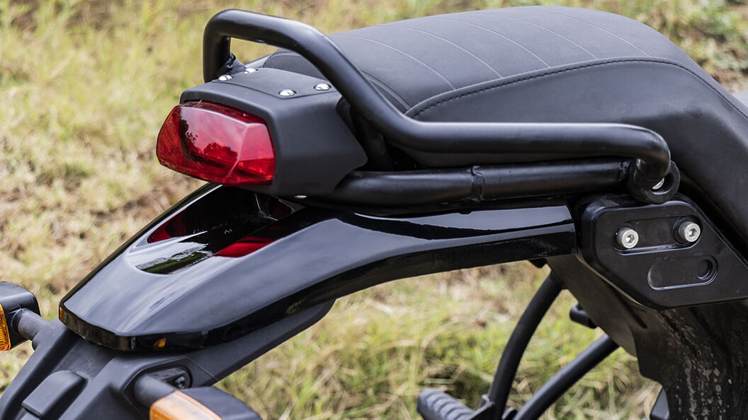 Himalayan clearance back mudguard