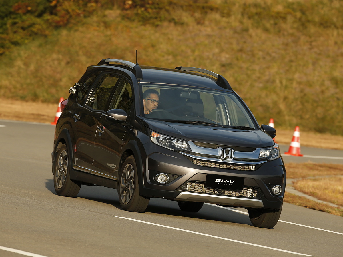 Honda BR-V Prototype First Drive - CarWale