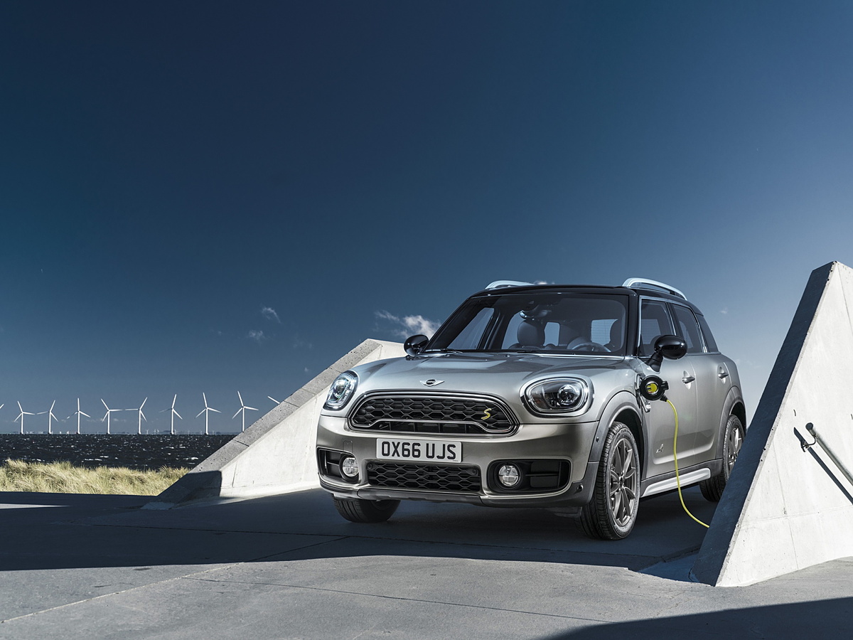 Plug in mini deals cooper