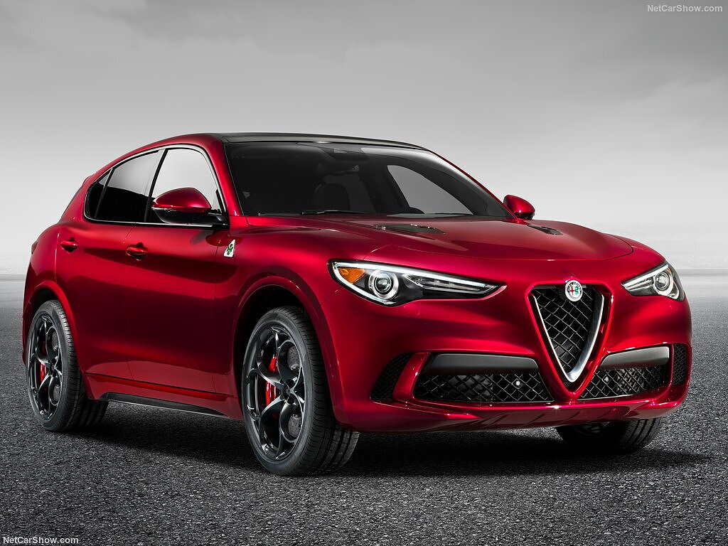 Alfa Romeo Giulia Quadrifoglio prices and specs revealed - CarWale