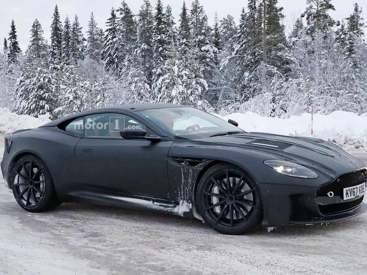 Matte Black Aston Martin DBS Superleggera - GMG Racing