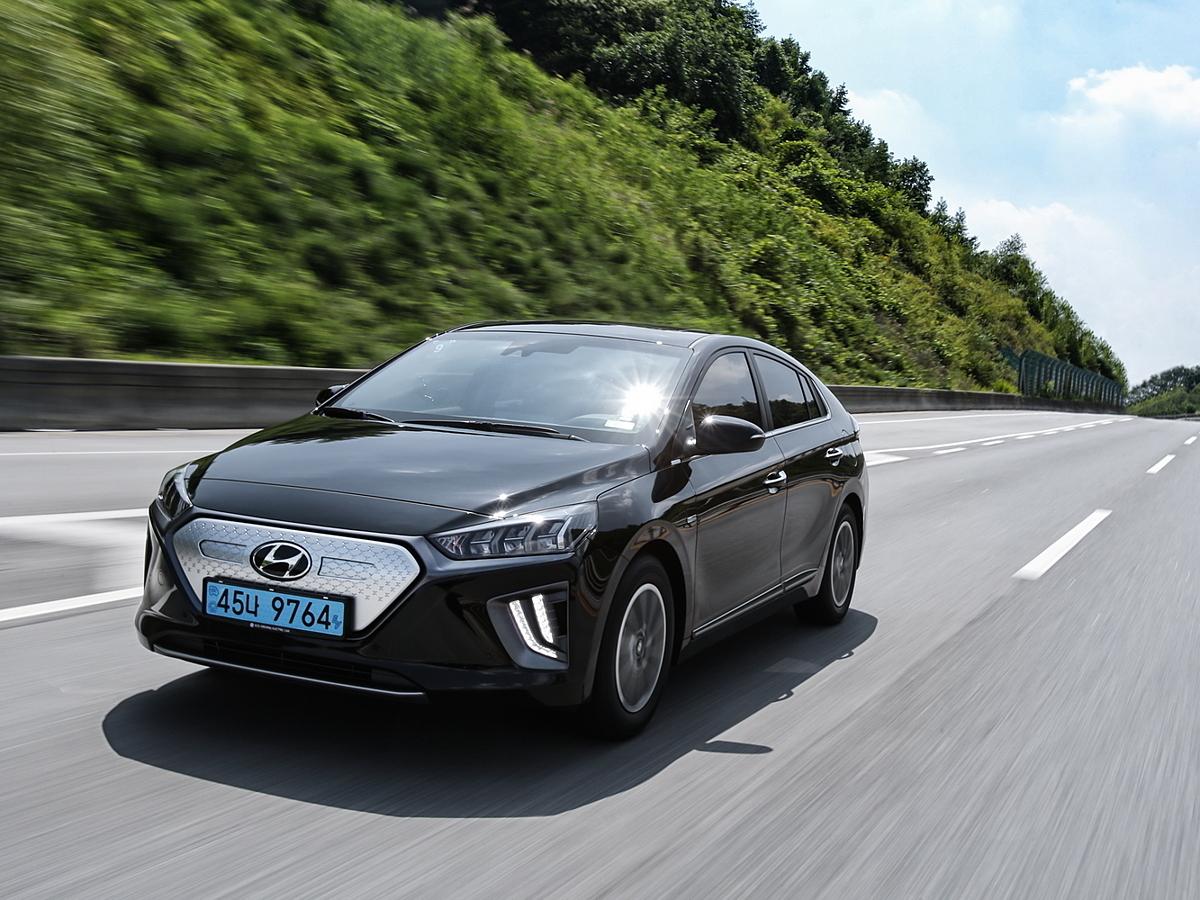 Hyundai Ioniq EV Quick Spin CarWale