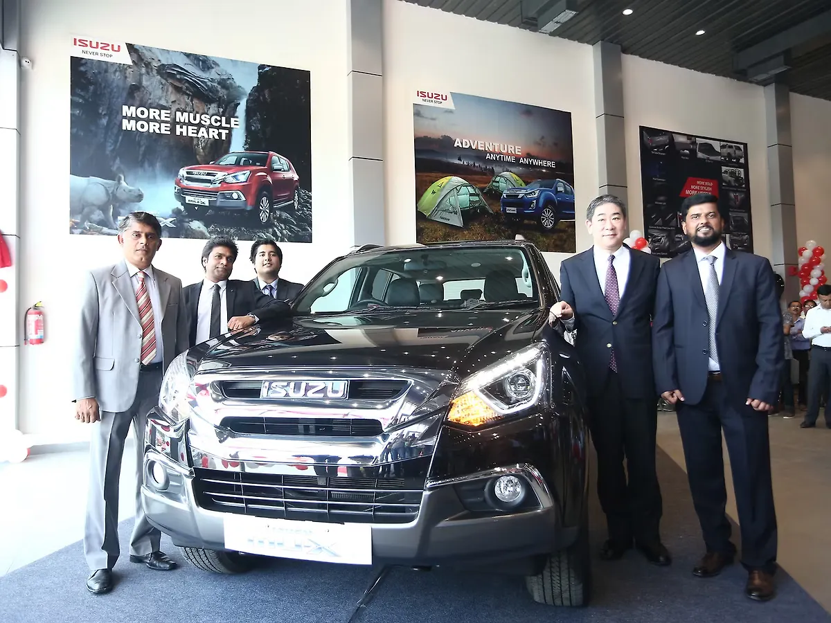 Isuzu inaugurates a new dealership in Assam - CarWale
