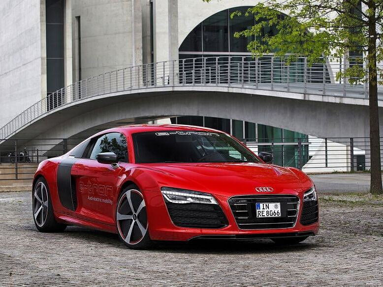 Audi r8 on sale e tron