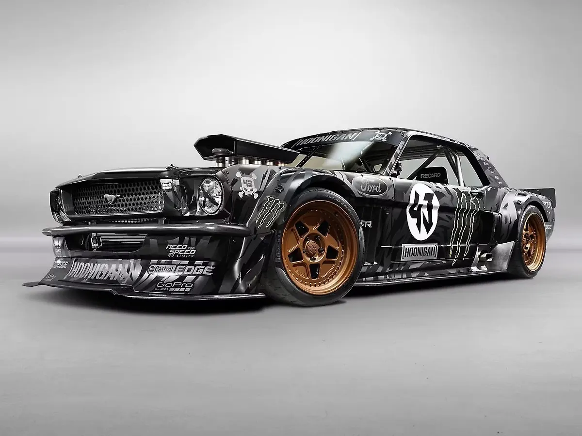 Ken Block and Hoonigan Racing take the veils of the Hoonicorn RTR
