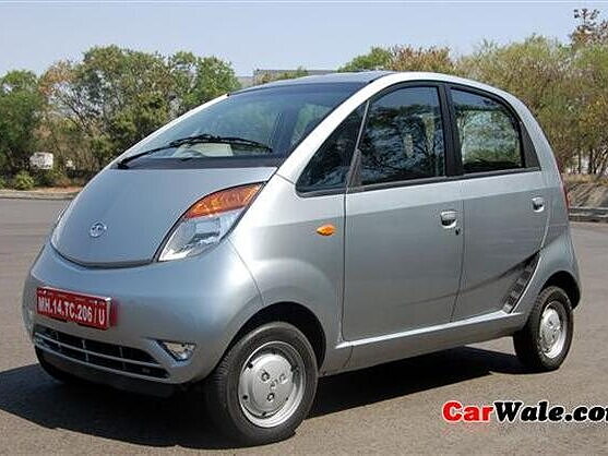 Nano Rear Seat Space Image, Nano Photos in India - CarWale