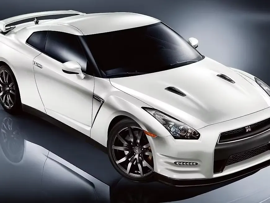 Nissan unveils 2013 GT-R - CarWale