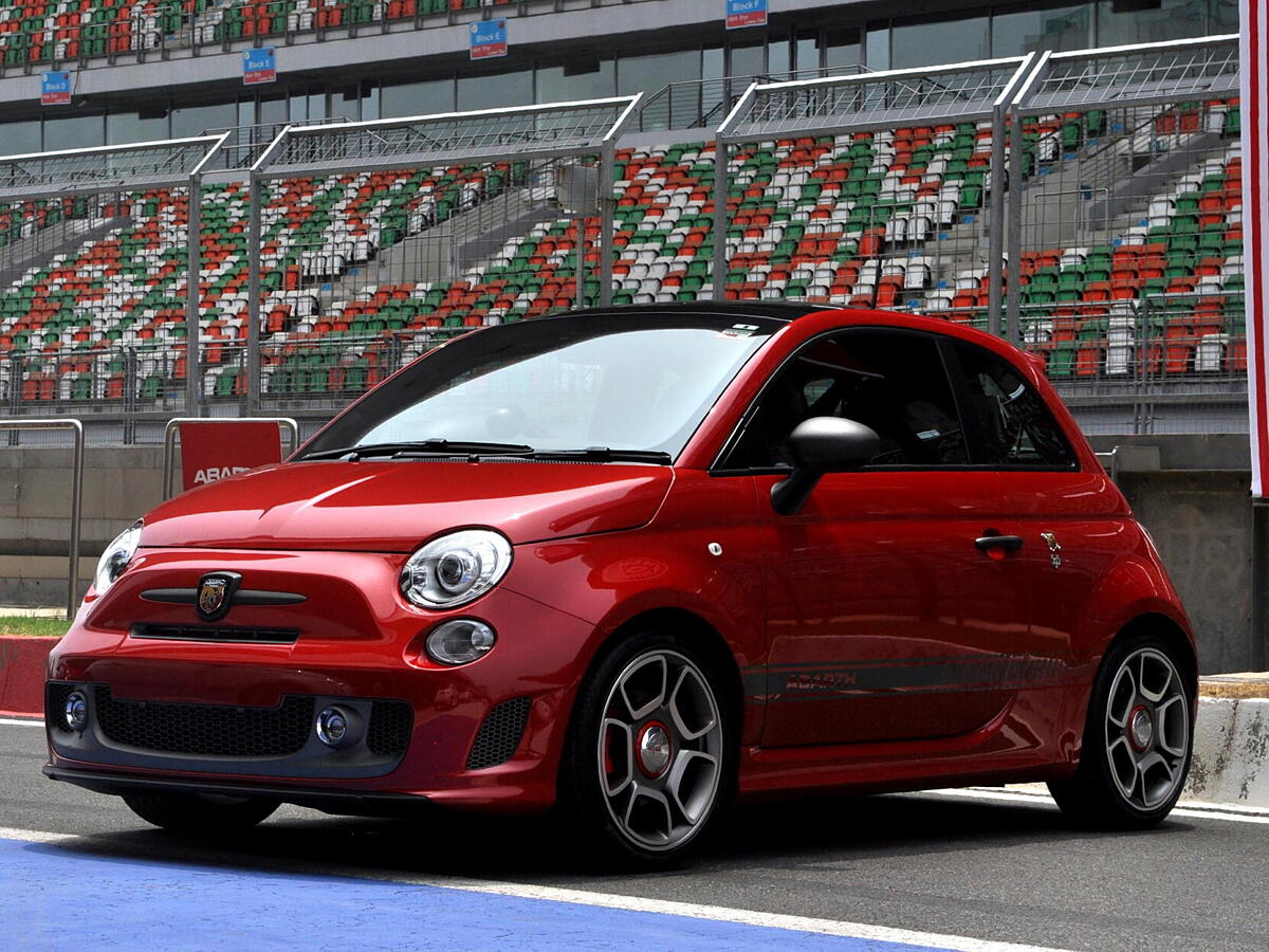 Abarth 595 (2022) review: small but mighty