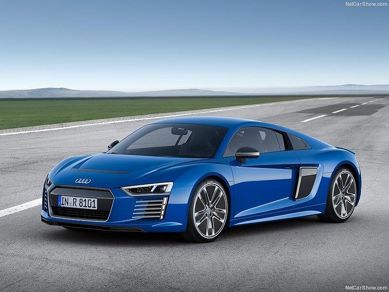 Audi r8 e tron