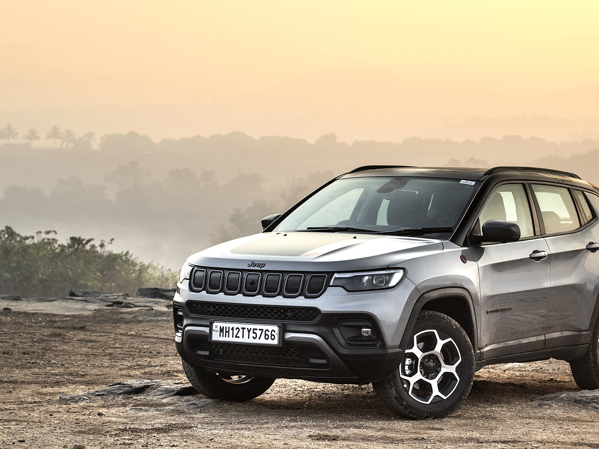 Jeep Compass facelift with 2WD variant launched, price starts at ₹20.49  lakh