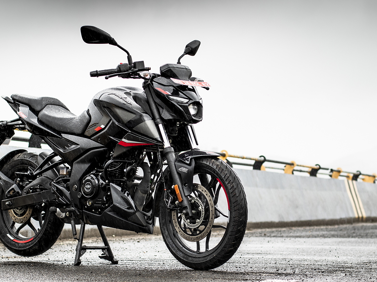 latest bajaj pulsar