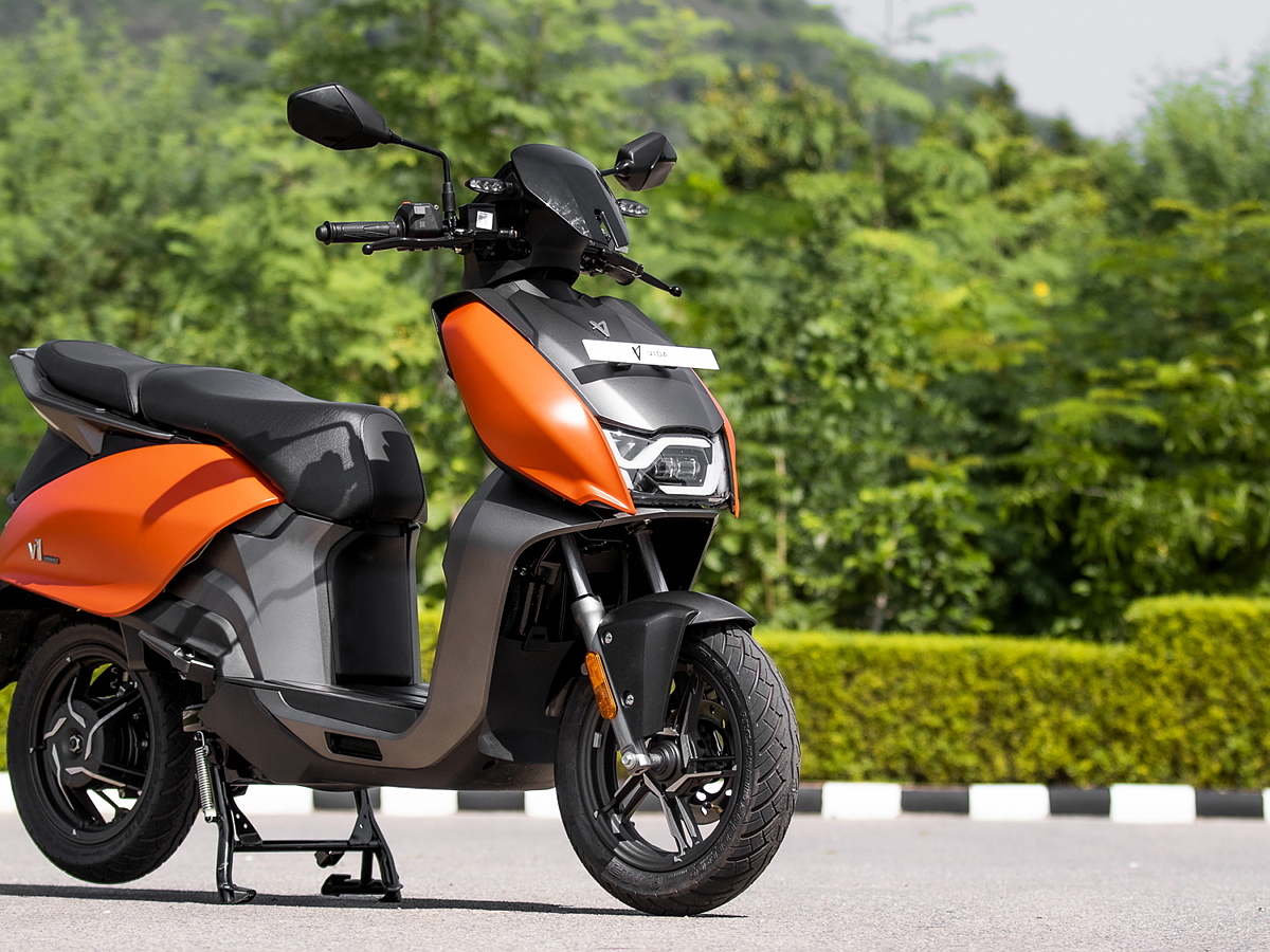 Top 5 Electric Scooters of India Vida V1 Price - Range, Images, Colours | BikeWale