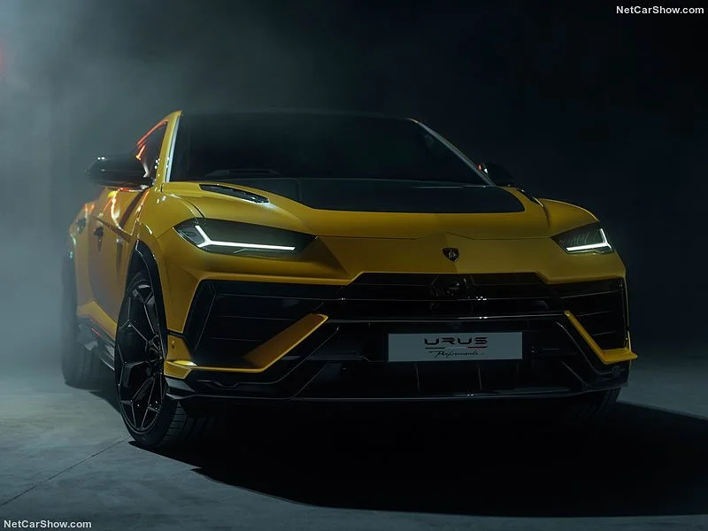 Lamborghini Urus Performante to be launched in India on 24 November - CarWale Lamborghini Urus Performante to be launched in India on 24 November - CarWale