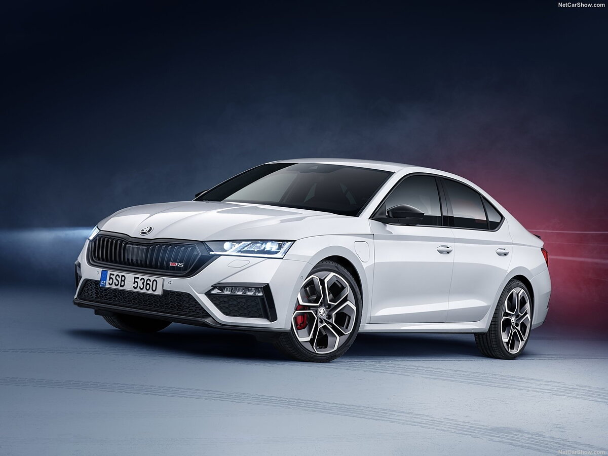Skoda to evaluate next-gen Octavia RS iV for India in 2023 - CarWale