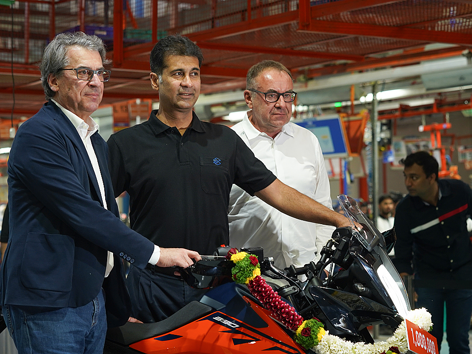 One Millionth KTM Rolls Out Of Bajaj Auto s Chakan Plant