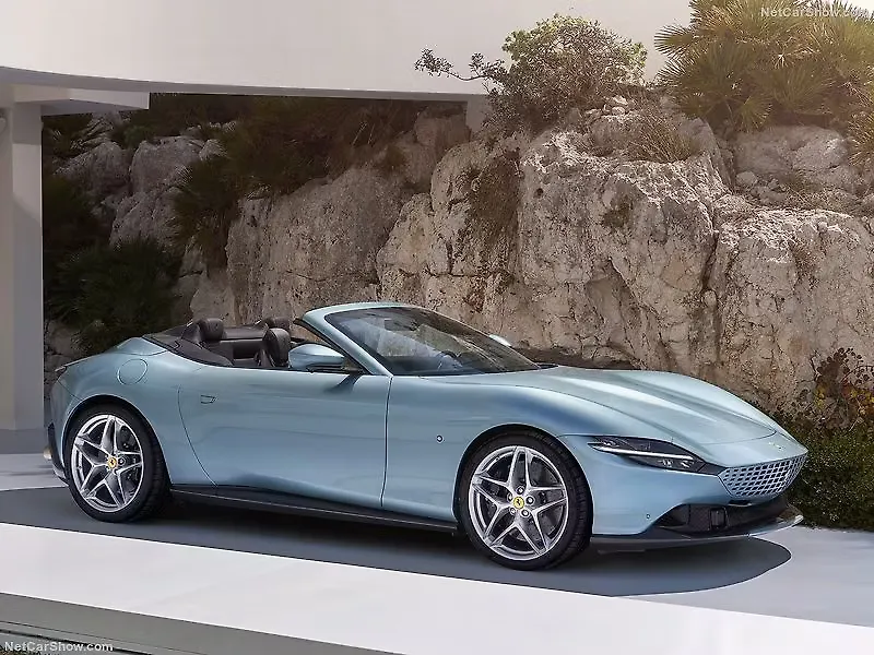 Ferrari Roma Spyder car look Ferrari Roma Spyder car look