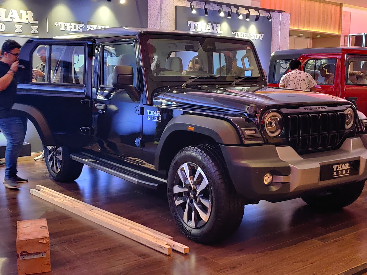 Mahindra Thar Roxx SUV launch in India: Live updates - CarWale