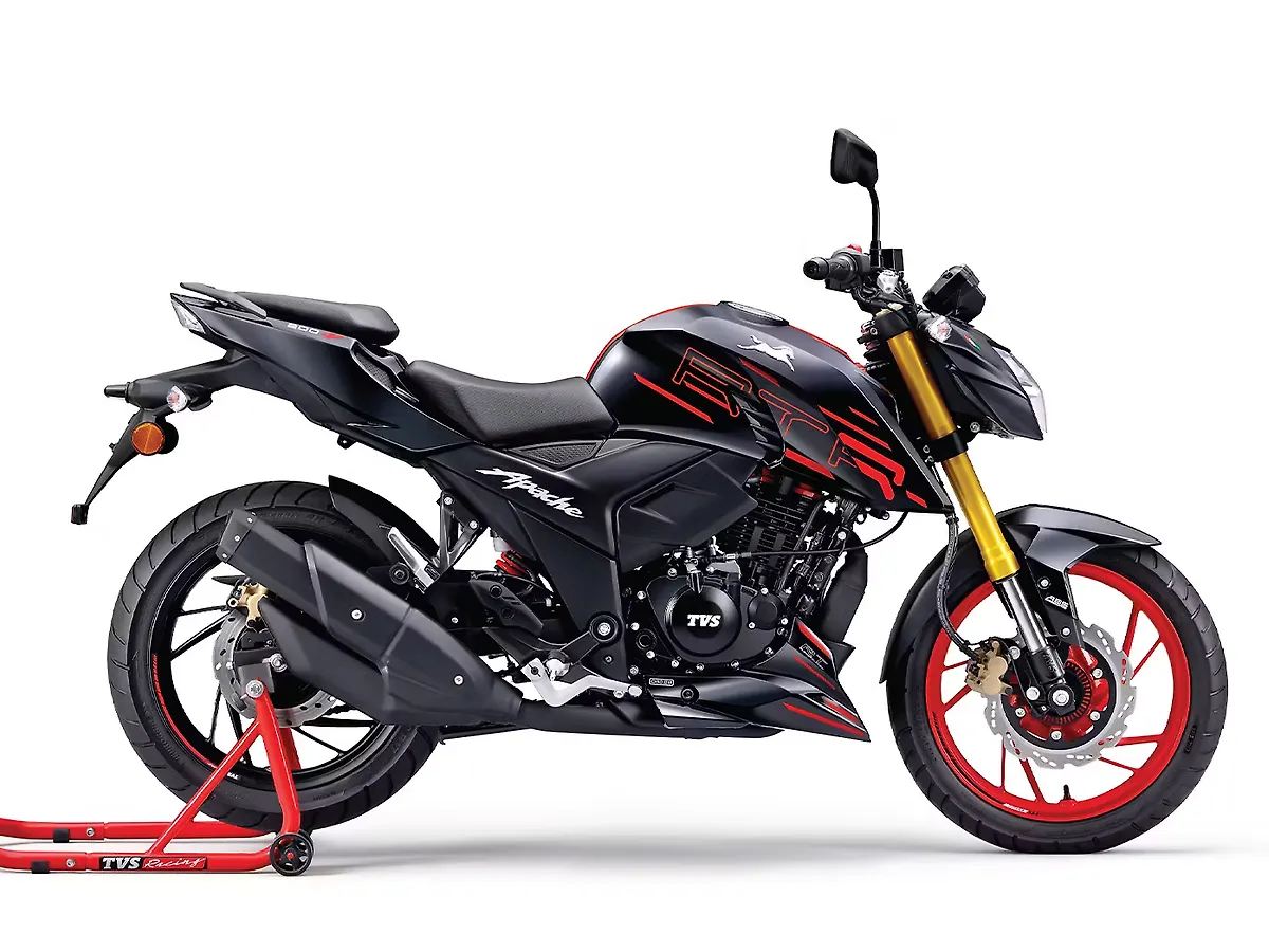 TVS Apache RTR 200 4V price in Lucknow November 2025 on road