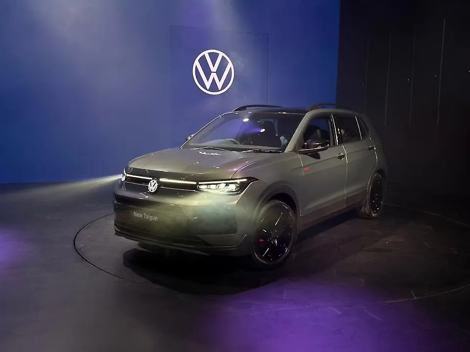 taigun facelift exterior left front three quarter Volkswagen Taigun Facelift Officially Unveiled in India - CarWale