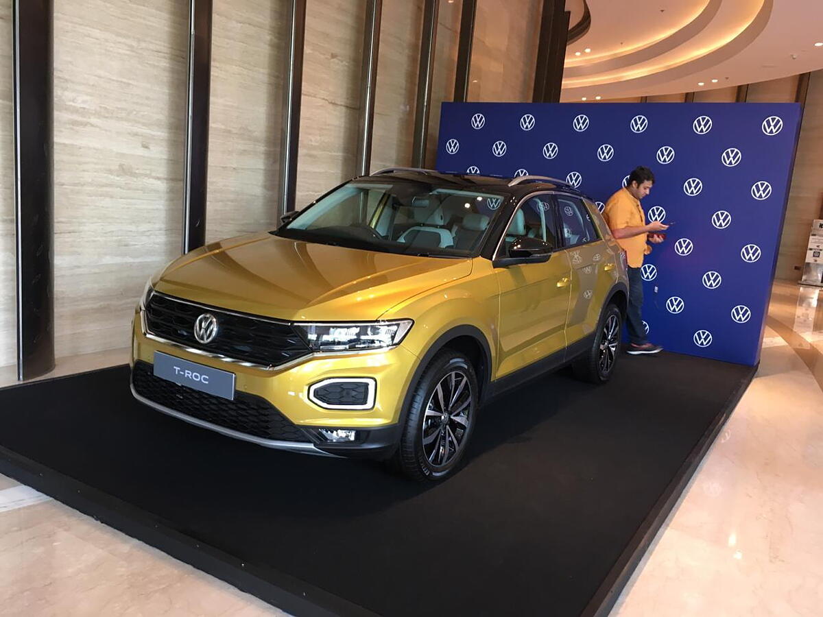 Volkswagen T-Roc Mileage (17 km/l) - T-Roc Petrol Mileage - CarWale